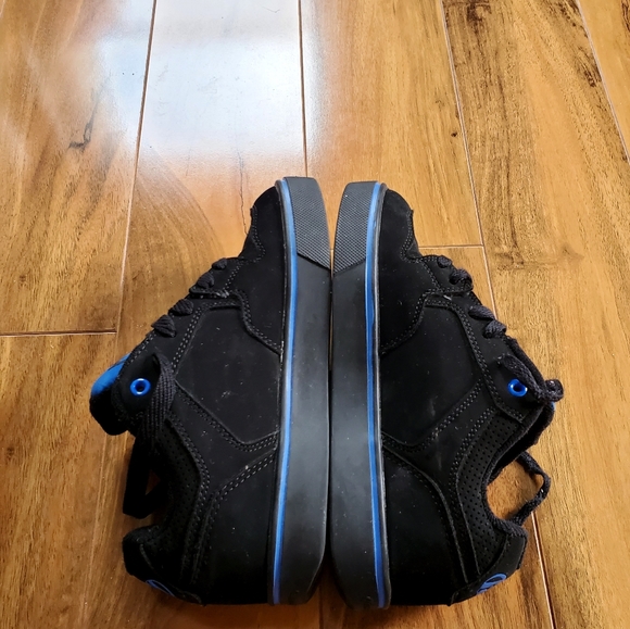 HEELYS Black/Royal Blue Skate Shoes - Youth 4 - Picture 4 of 10